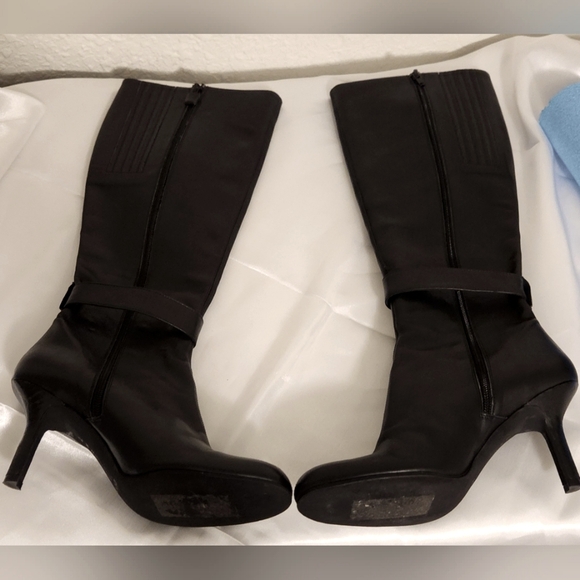 DKNY BLACK LEATHER KNEE HIGH HEELED BOOTS SIZE 7 M - Picture 6 of 16
